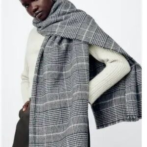 Zara Black and White Plaid Scarf